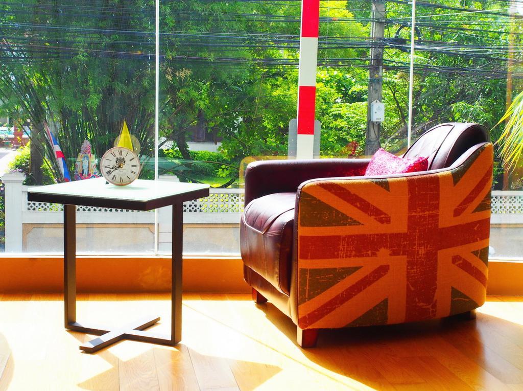 Beverly 33 By Aspira Bangkok Extérieur photo