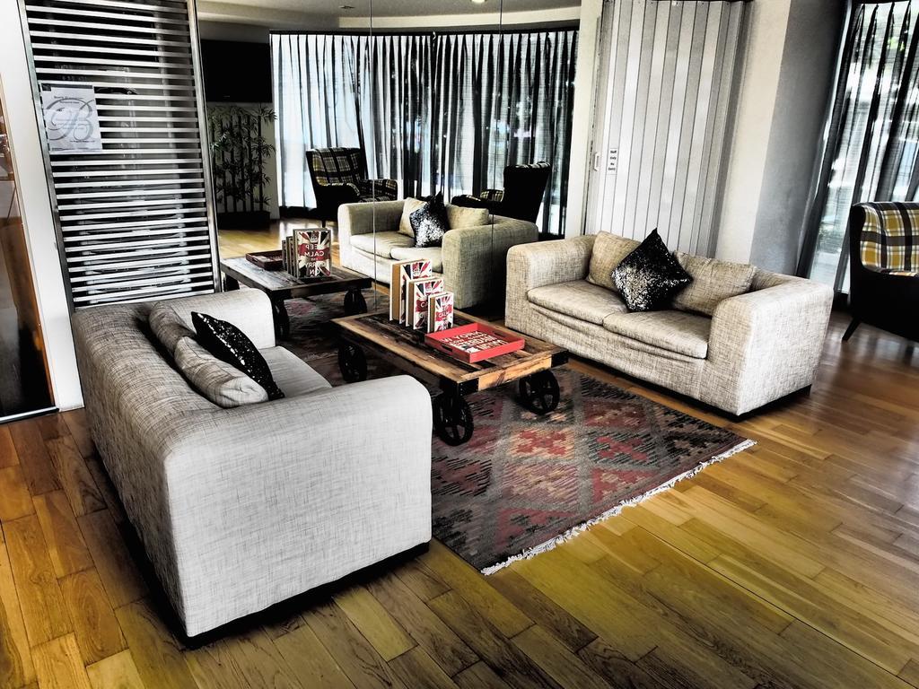 Beverly 33 By Aspira Bangkok Extérieur photo