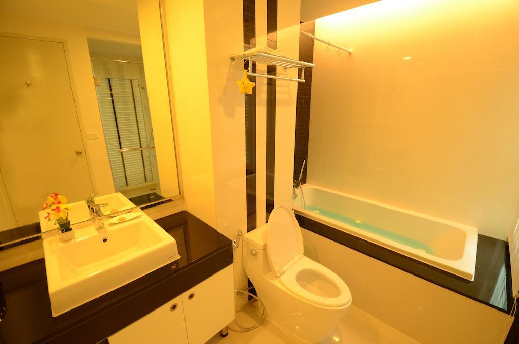 Beverly 33 By Aspira Bangkok Extérieur photo