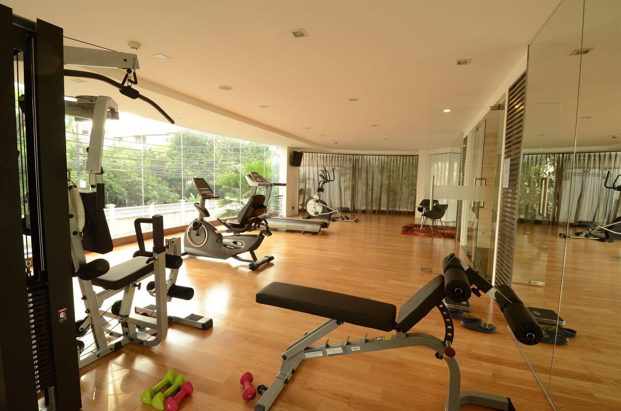Beverly 33 By Aspira Bangkok Extérieur photo